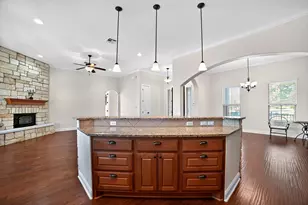 201 Thomas Ridge Rd, Burnet, TX 78611 - Photo 8