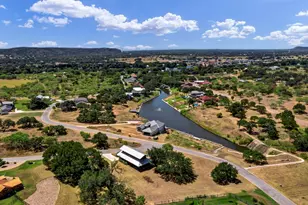 105 Stacia Ln, Kingsland, TX 78639 - Photo 2