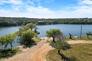 615 Sage St, Burnet, TX 78611 - Photo 22