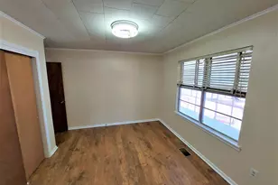 901 Wright St, Llano, TX 78643 - Photo 16