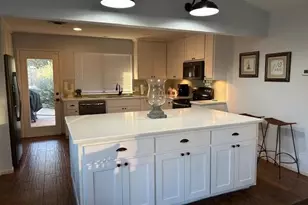 202 Lighthouse Dr, Horseshoe Bay, TX 78657 - Photo 4