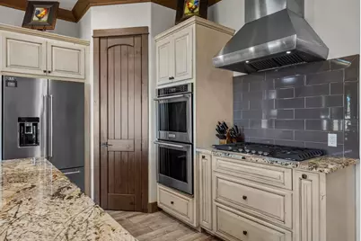 901 Crown Ln, Burnet, TX 78611 - Photo 8