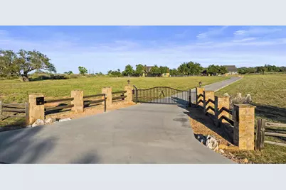 901 Crown Ln, Burnet, TX 78611 - Photo 30