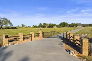 901 Crown Ln, Burnet, TX 78611 - Photo 30
