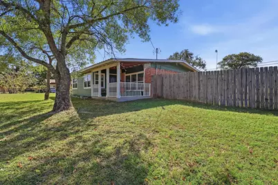 201 Iris Lane, Buchanan Dam, TX 78609 - Photo 26