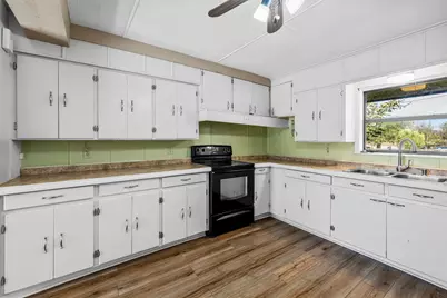 1401 Brazos St, Marble Falls, TX 78654 - Photo 6