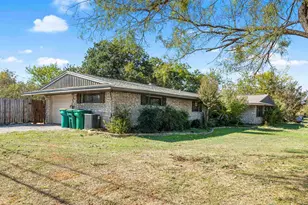 1401 Brazos St, Marble Falls, TX 78654 - Photo 20