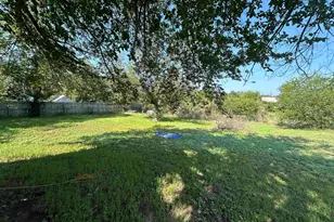 403 N Elm St, Richland Springs, TX 76871 - Photo 8