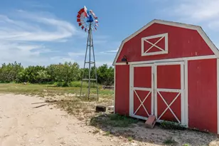 6551 Cr 208, Lampasas, TX 76550 - Photo 28