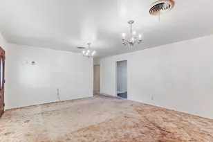 1012 N Water St St, Burnet, TX 78611 - Photo 6