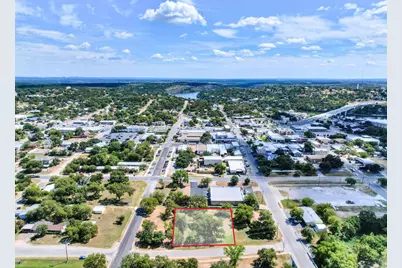 307 Avenue K, Marble Falls, TX 78654 - Photo 2