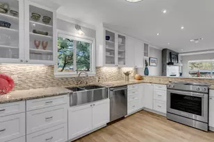 207 Elm Lodge Dr, Kingsland, TX 78639 - Photo 16