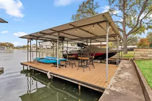 207 Elm Lodge Dr, Kingsland, TX 78639 - Photo 6