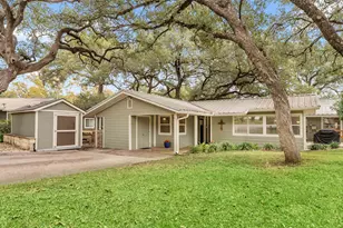 207 Elm Lodge Dr, Kingsland, TX 78639 - Photo 2