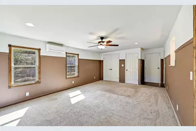 551 N Grange, Bertram, TX 78605 - Photo 14