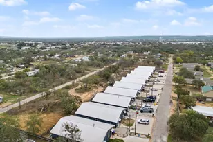 870-872 Waco, Kingsland, TX 78639 - Photo 30