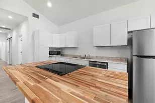 870-872 Waco, Kingsland, TX 78639 - Photo 8