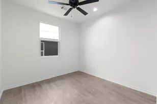 870 Waco, Kingsland, TX 78639 - Photo 16