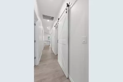 872 Waco, Kingsland, TX 78639 - Photo 16