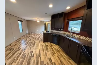 104 65th Street, Horseshoe Bay, TX 78657 - Photo 2