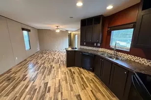 104 65th St, Horseshoe Bay, TX 78657 - Photo 2