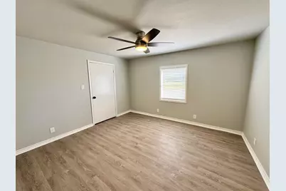 705 Sunrise Avenue, Sunrise Beach, TX 78643 - Photo 12