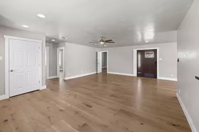 419 Avenue E, Marble Falls, TX 78654 - Photo 12