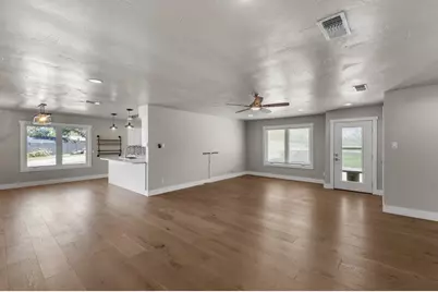 419 Avenue E, Marble Falls, TX 78654 - Photo 10