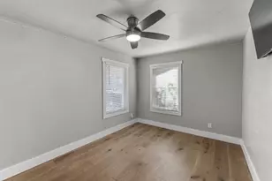 419 Avenue E, Marble Falls, TX 78654 - Photo 16