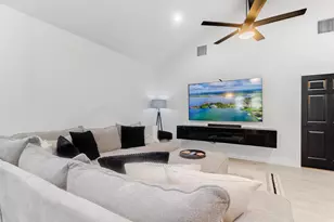 629 Aspen Ln, Cottonwood Shores, TX 78657 - Photo 4