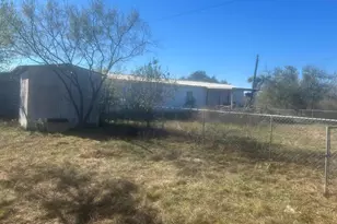 809 W Llano Streets, Llano, TX 78643 - Photo 6