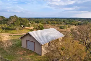 1250 Rocky Hollow Dr, Burnet, TX 78611 - Photo 24