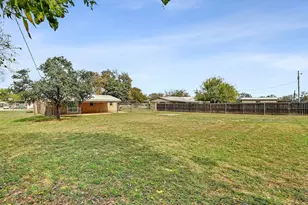 1304 E Luce St, Llano, TX 78643 - Photo 30