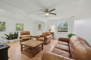 902 Prairie Creek, Marble Falls, TX 78654 - Photo 10