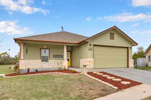 112 Crawford Ct, Burnet, TX 78611 - Photo 1