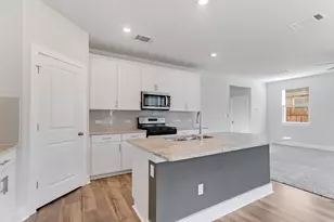 525 Longmount Cv, Liberty Hill, TX 78642 - Photo 8