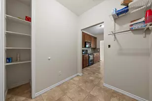 136 W Maple Dr, Granite Shoals, TX 78654 - Photo 8