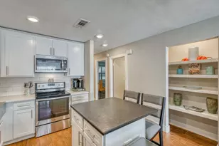 104 Cove E, Horseshoe Bay, TX 78657 - Photo 8