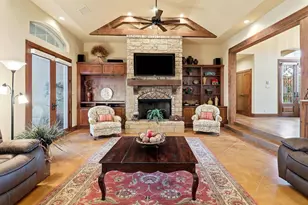 325 W Wilderness Dr, Marble Falls, TX 78654 - Photo 6