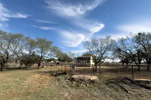 115 Field Stone Dr, Llano, TX 78643 - Photo 16