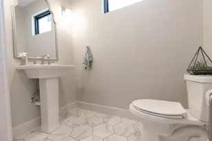 209 Dalton Cir, Horseshoe Bay, TX 78657 - Photo 12