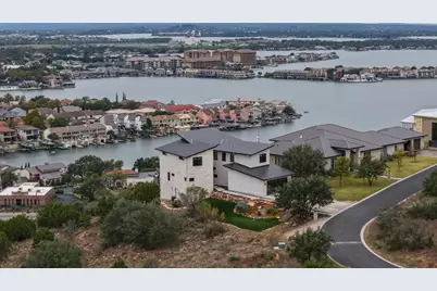 209 Dalton Cir, Horseshoe Bay, TX 78657 - Photo 2