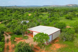 948 Co Rd 314, Llano, TX 78643 - Photo 4