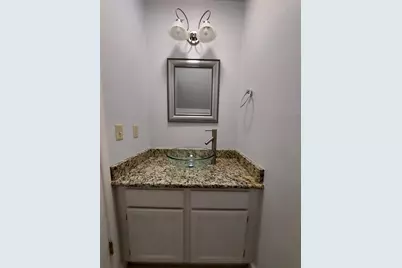 606 Rio # 105, Horseshoe Bay, TX 78657 - Photo 6