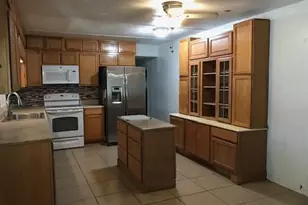 225 E Stonecastle Dr, Granite Shoals, TX 78654 - Photo 4