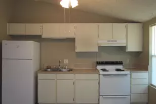 501 S Ave N, Marble Falls, TX 78654 - Photo 2