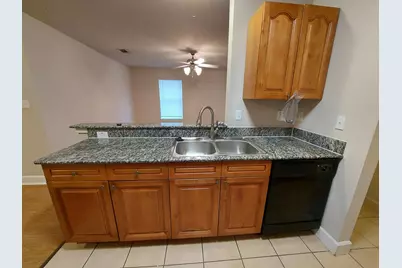 707 B Claremont, Marble Falls, TX 78654 - Photo 6