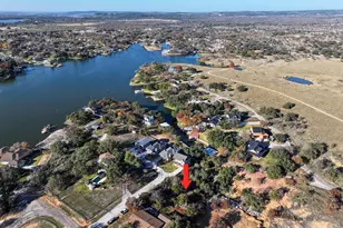 697 698 Castlehigh, Granite Shoals, TX 78654 - Photo 10