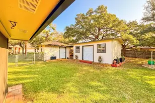 105 Bluebird Cir, Highland Haven, TX 78654 - Photo 22