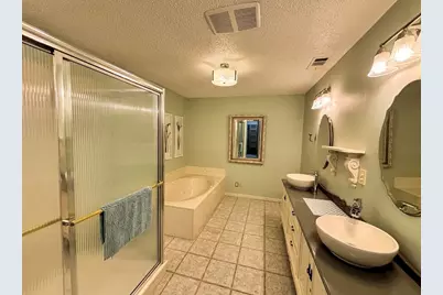 105 Bluebird Circle, Highland Haven, TX 78654 - Photo 20